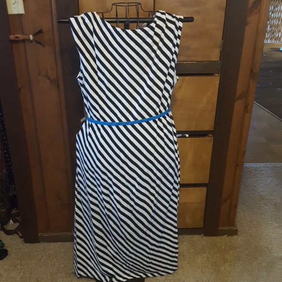 Gap maternity maxi dress - Picture 2 of 3
